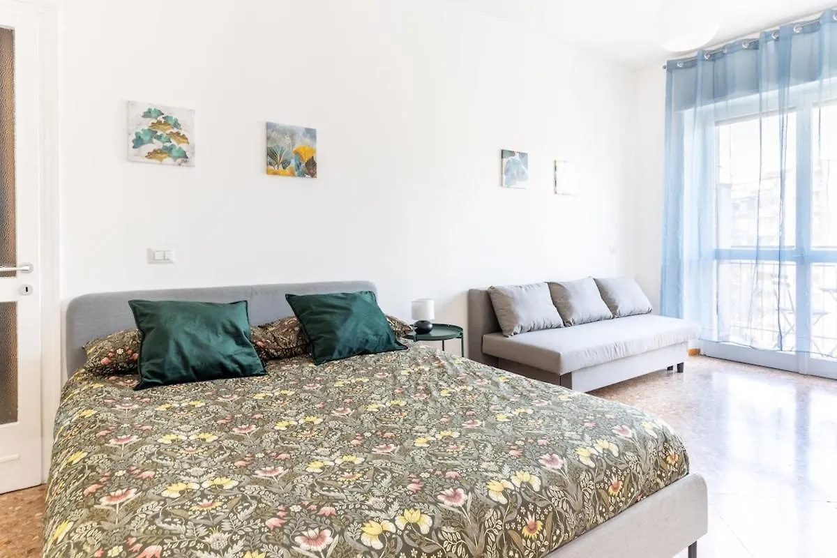 Duomo-Navigli - Two Bedrooms & Terrace With Wi-Fi Milano