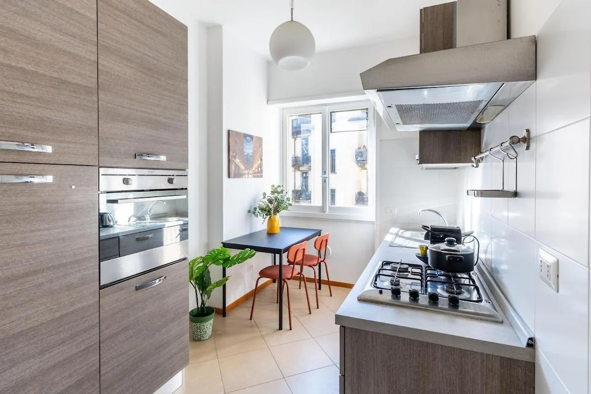 Duomo-Navigli - Two Bedrooms & Terrace With Wi-Fi Milan 0*,